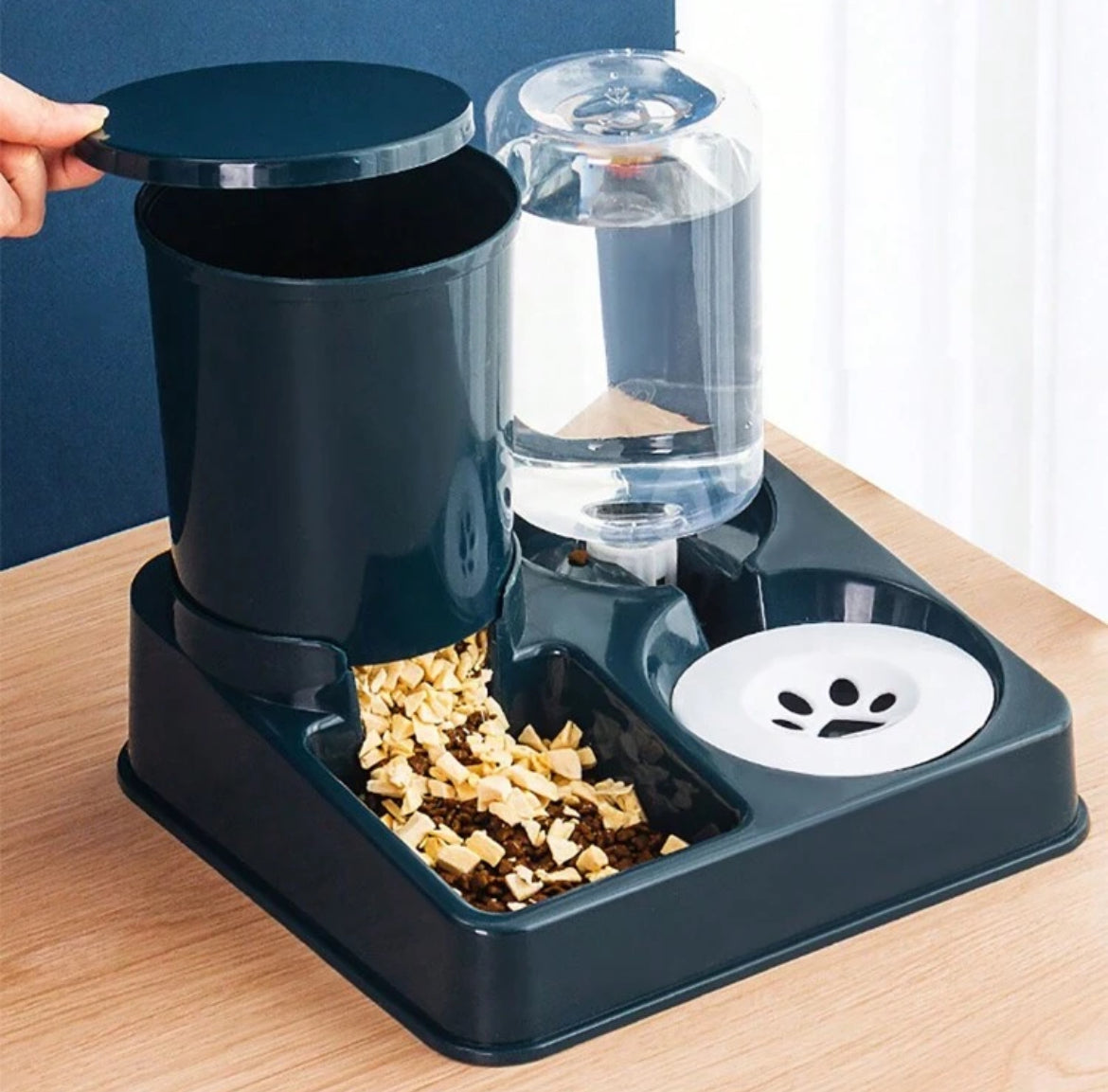 Pet gravity automatic water and dry  feeder